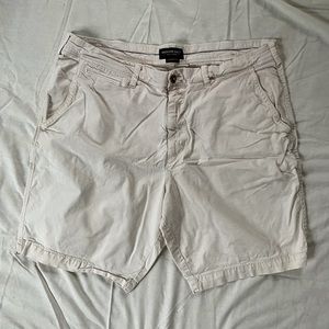 White American Eagle Shorts